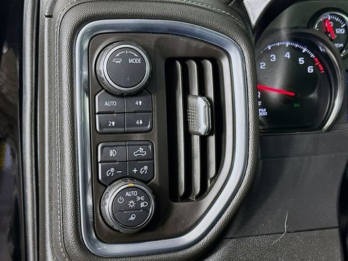 Used 2020 Chevrolet Silverado 1500 LT Trail Boss AWD/4WD image 11