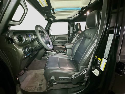Certified 2023 Jeep Wrangler Unlimited Sahara w/ Dual Top Group AWD/4WD image 17