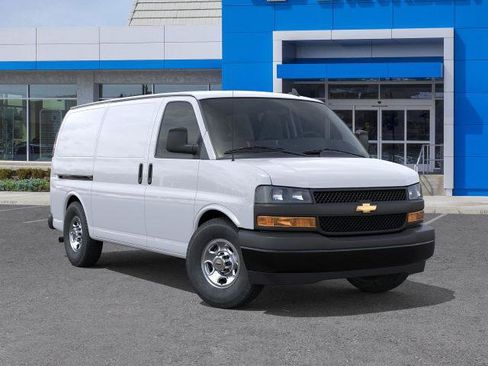 New 2026 Chevrolet Express 2500 w/ Driver Convenience Package RWD image 40
