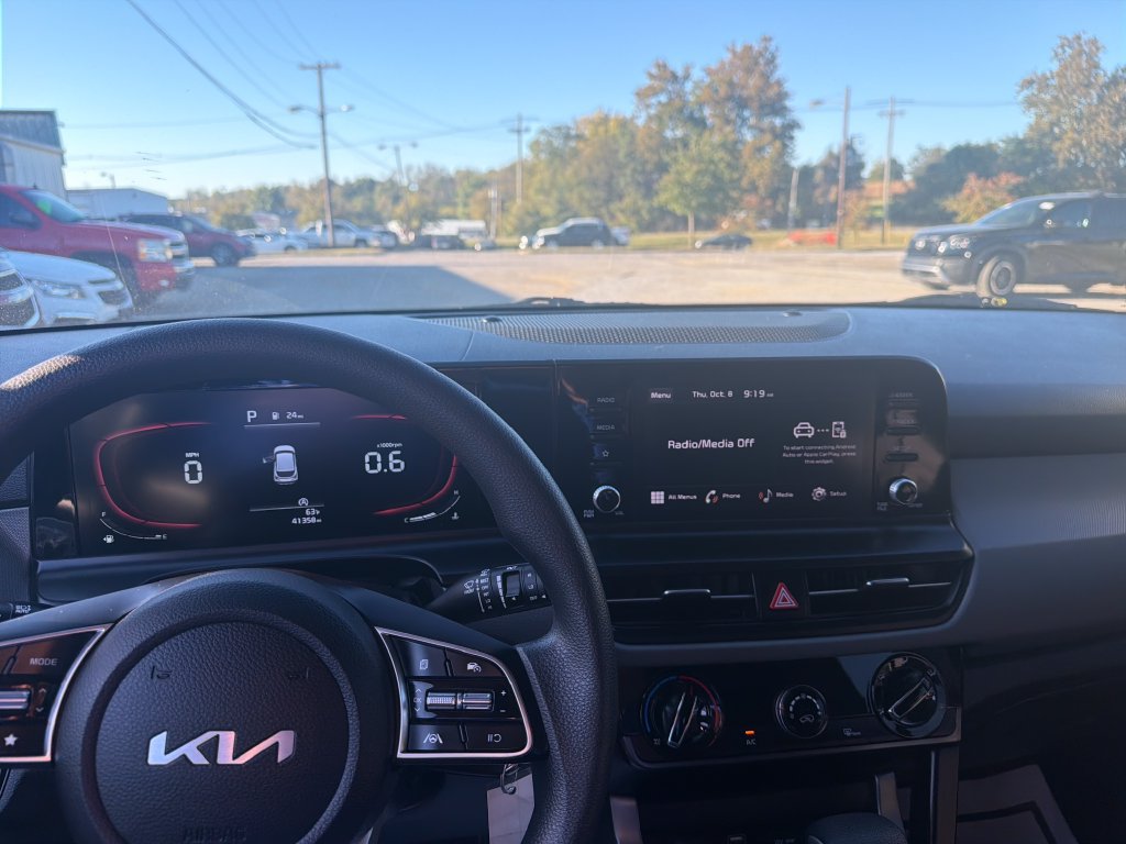 Used 2024 Kia Seltos LX AWD/4WD image 21