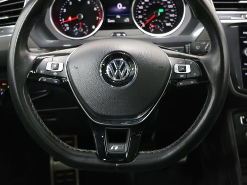 Used 2021 Volkswagen Tiguan SE R-Line FWD image 17