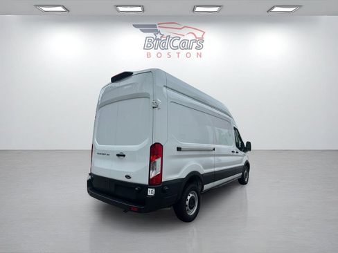 Used 2024 Ford Transit 250 148 High Roof RWD image 4