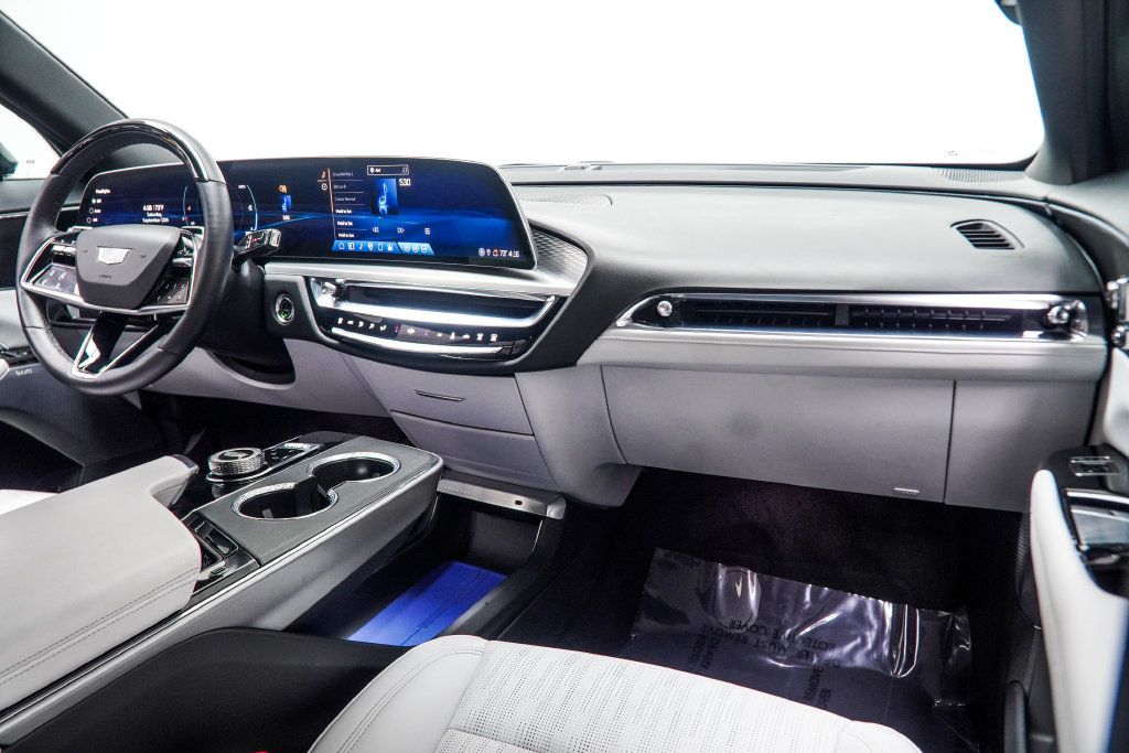 Used 2024 Cadillac Lyriq Sport RWD image 20