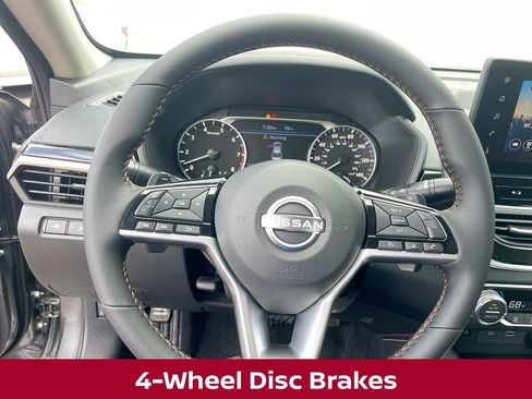 New 2025 Nissan Altima 2.5 SR w/ SR Premium Package image 26