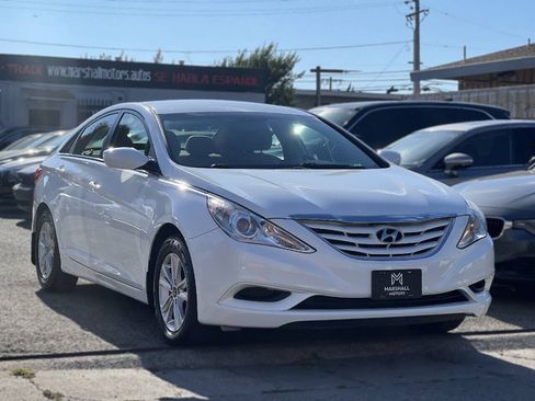 Used 2012 Hyundai Sonata GLS w/ Popular Equipment Pkg FWD image 1