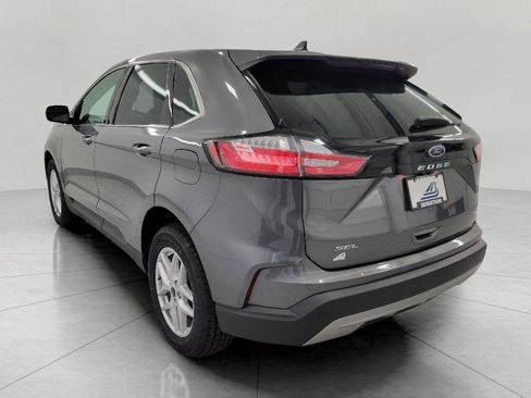 Used 2023 Ford Edge SEL w/ Convenience Package AWD/4WD image 4