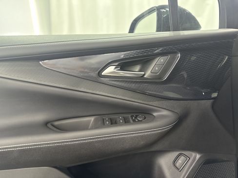 Used 2024 Chevrolet Blazer EV LT image 13