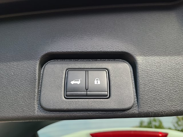 Used 2023 Nissan Rogue SL AWD/4WD image 34