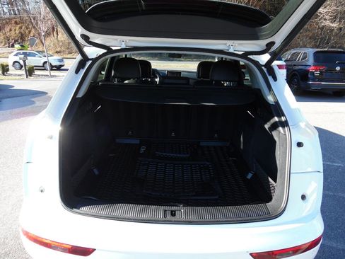 Used 2018 Audi Q5 2.0T Premium Plus w/ Premium Plus Package image 27