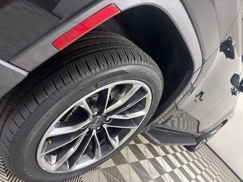 Used 2022 Jeep Wagoneer Series II w/ Premium Group I image 35