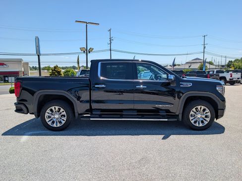 Used 2023 GMC Sierra 1500 Denali AWD/4WD image 2