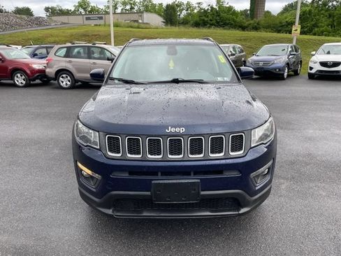 Used 2020 Jeep Compass Latitude FWD image 3