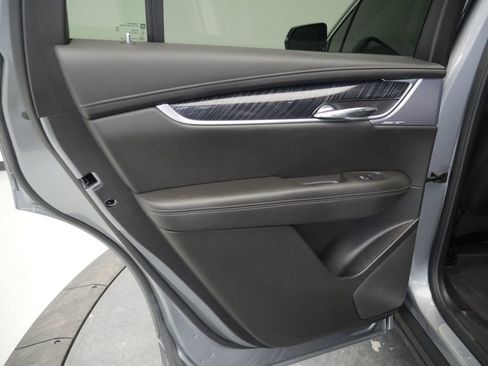 Used 2024 Cadillac XT6 Premium Luxury w/ Technology Package image 22