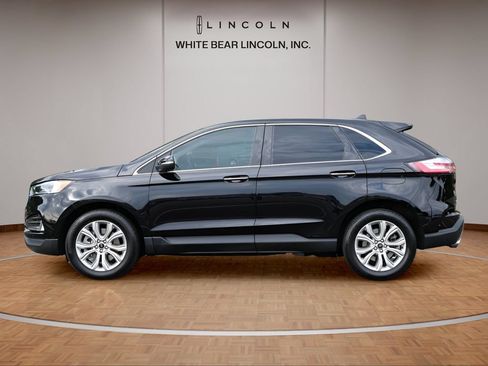 Used 2023 Ford Edge Titanium w/ Equipment Group 301A AWD/4WD image 8