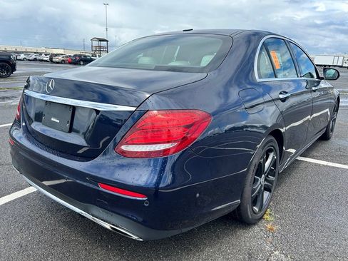 Used 2019 Mercedes-Benz E 300 image 4