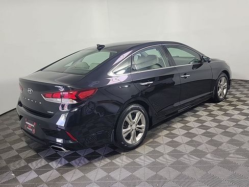 Used 2018 Hyundai Sonata Limited w/ Limited Ultimate Package 03 FWD image 4