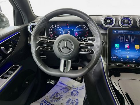 Certified 2025 Mercedes-Benz GLC 300 4MATIC image 23