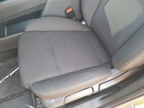 Used 2023 Nissan Rogue S image 26