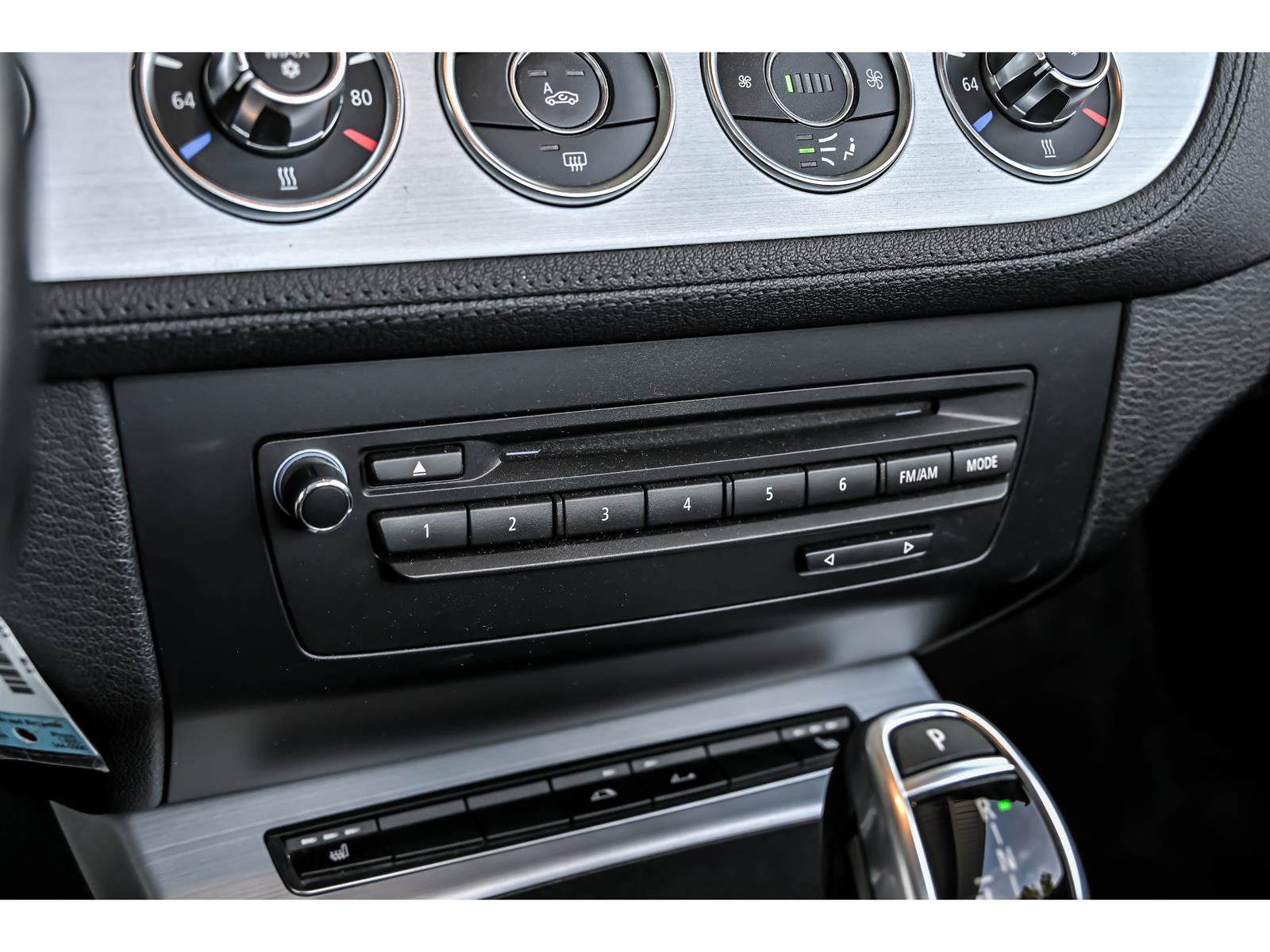 Used 2011 BMW Z4 sDrive35i RWD image 19