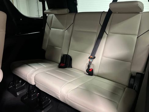 Certified 2021 Cadillac Escalade Sport w/ Driver Assist Tech Package image 15