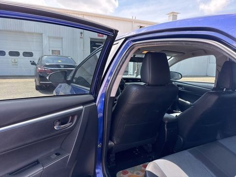 Used 2015 Toyota Corolla S FWD image 20