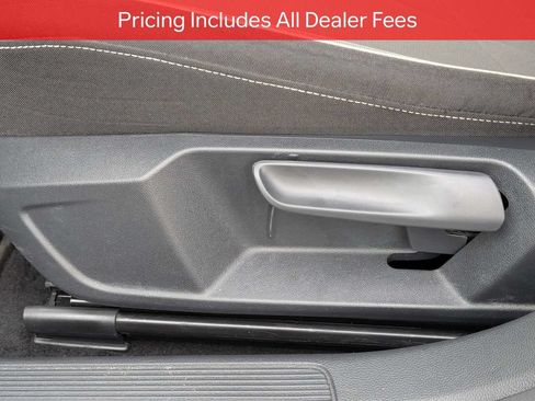 Used 2025 Volkswagen Jetta Sport FWD image 19