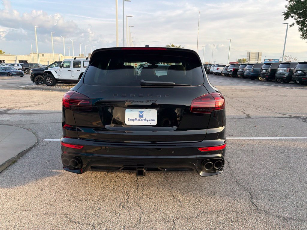 Used 2016 Porsche Cayenne GTS AWD/4WD image 4
