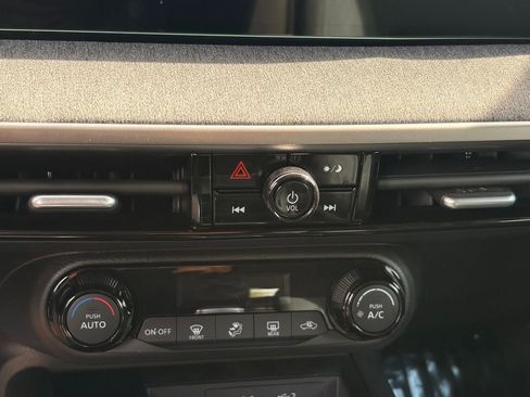 Certified 2026 Nissan Kicks SV FWD image 22