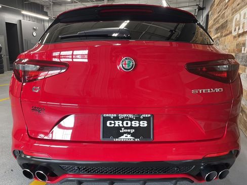 Used 2022 Alfa Romeo Stelvio Quadrifoglio w/ Active Assist Plus Package image 19