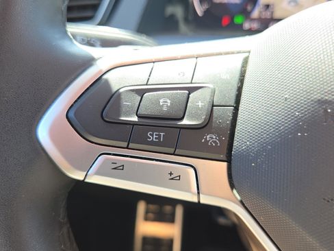 Used 2024 Volkswagen Atlas Peak Edition SEL image 24