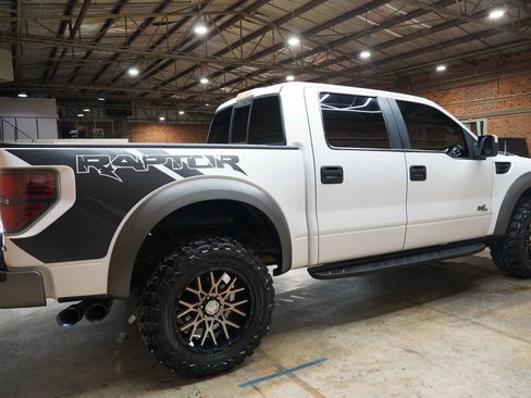 Used 2013 Ford F150 Raptor w/ Luxury Equipment Group image 22