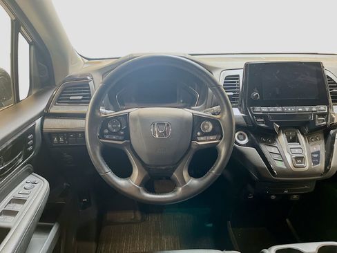 Used 2023 Honda Odyssey Elite image 24