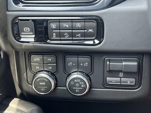 New 2026 GMC Yukon XL AT4 Ultimate w/ LPO, Floor Liner Package AWD/4WD image 30