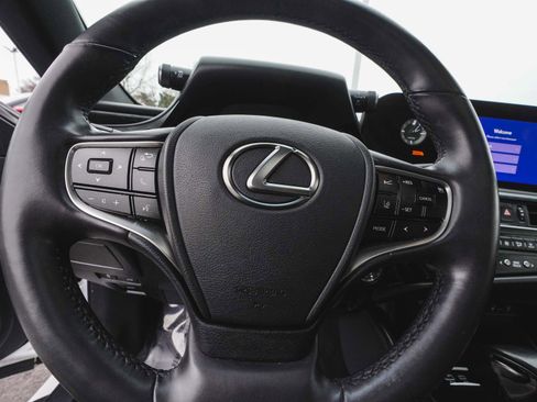 Used 2023 Lexus ES 250 w/ Premium Package image 24