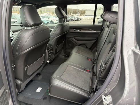 New 2026 Jeep Grand Cherokee Altitude AWD/4WD image 11