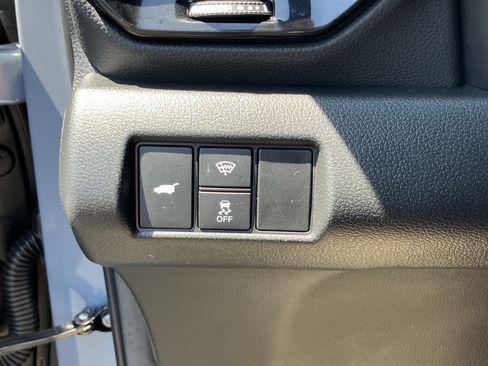 Certified 2025 Honda Pilot Black Edition image 19