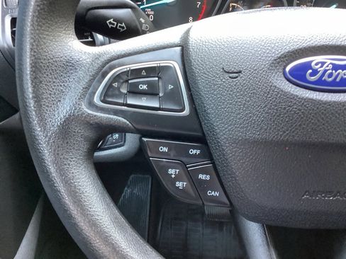 Used 2017 Ford Escape S image 44
