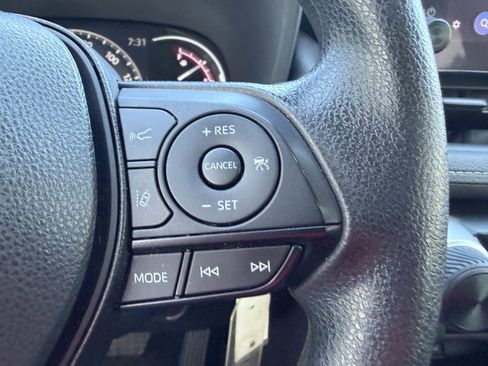 Used 2024 Toyota RAV4 LE AWD/4WD image 16