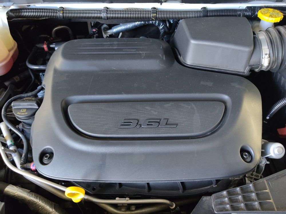 Used 2024 Chrysler Voyager LX FWD image 30
