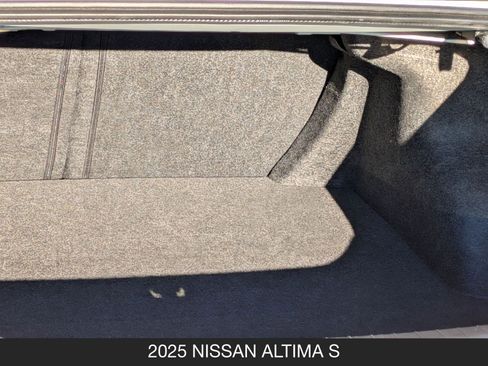 Certified 2025 Nissan Altima 2.5 S image 21