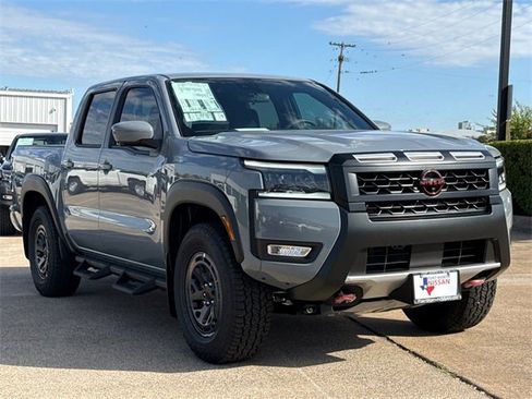 New 2026 Nissan Frontier PRO-4X w/ Pro-4x Convenience Package image 2