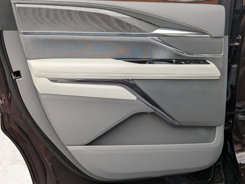 New 2025 Cadillac Escalade IQ Sport 1 w/ LPO, ONYX Package AWD/4WD image 12