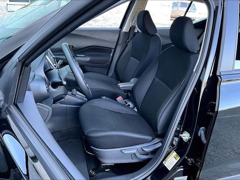 Certified 2025 Nissan Kicks Play S image 18