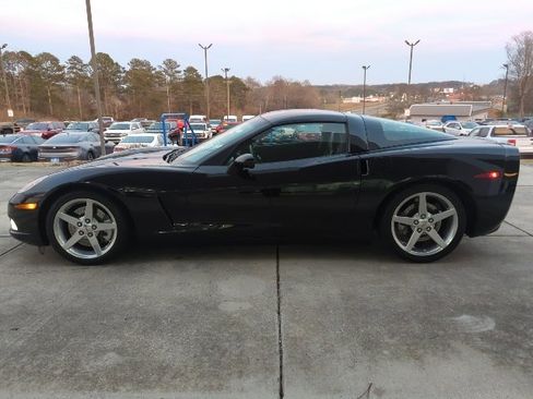 Used 2005 Chevrolet Corvette Coupe w/ Preferred Equipment Group image 4