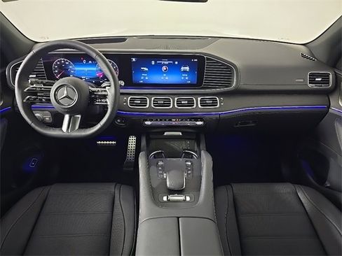 New 2026 Mercedes-Benz GLS 580 4MATIC image 30