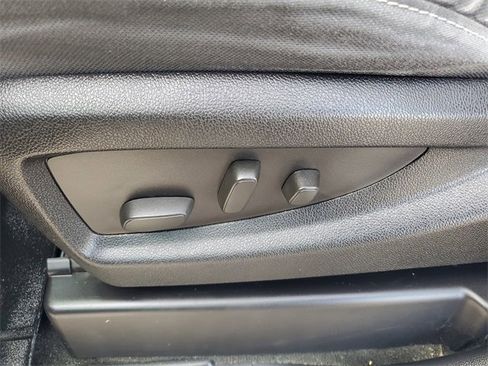 Used 2016 GMC Sierra 3500 SLE w/ SLE Preferred Package image 7