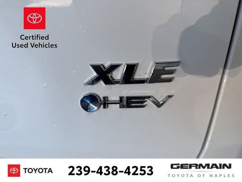 Used 2025 Toyota RAV4 XLE w/ Convenience Package image 7