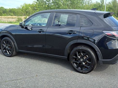 Used 2024 Honda HR-V Sport image 11