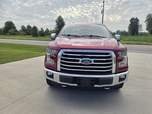 Used 2016 Ford F150 XLT w/ Equipment Group 302A Luxury AWD/4WD image 4