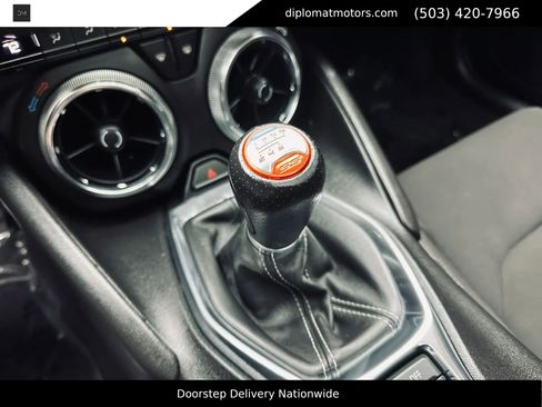 Used 2018 Chevrolet Camaro SS RWD image 83